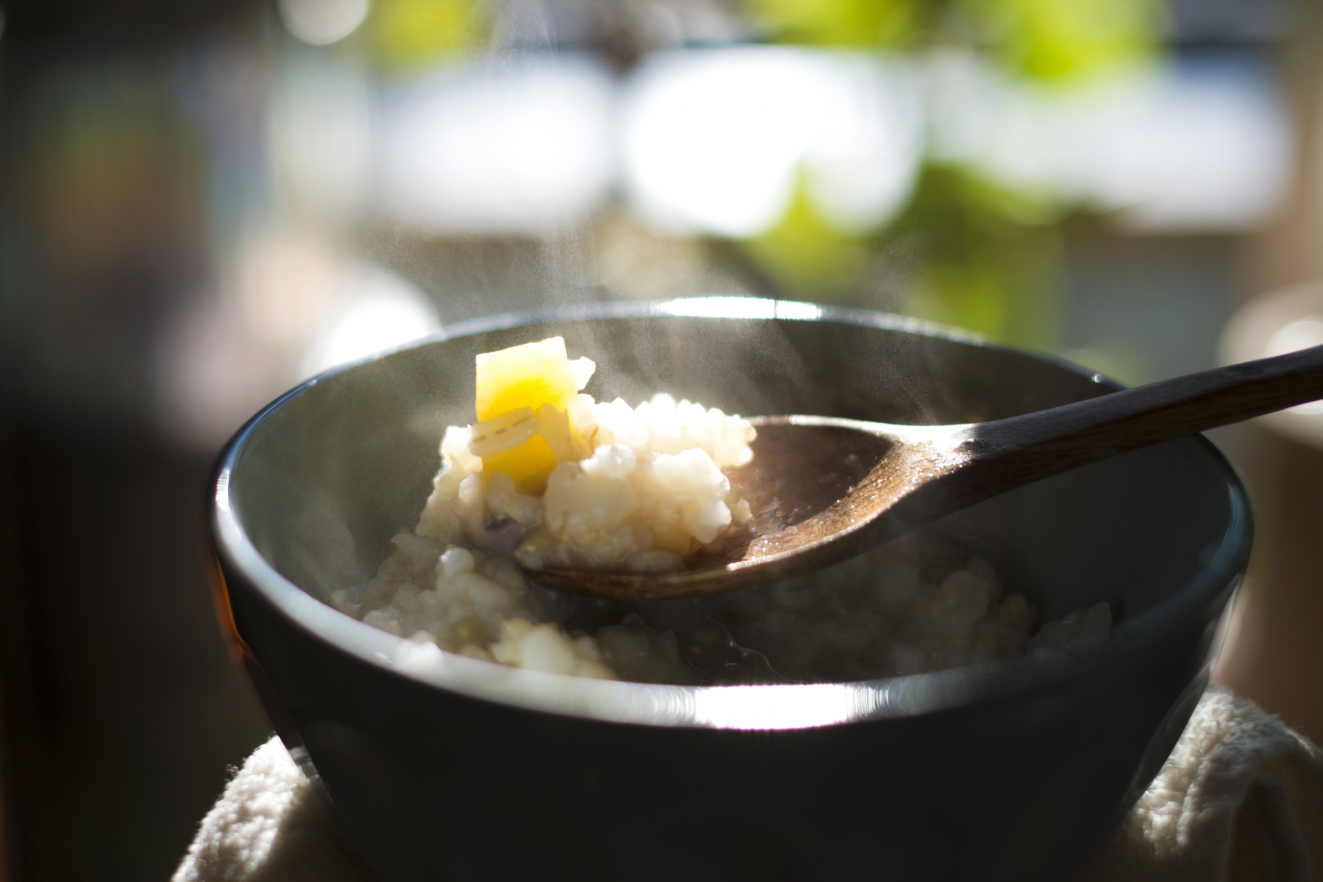 京都で七草粥・小豆粥の振る舞いがある場所はどこ？
